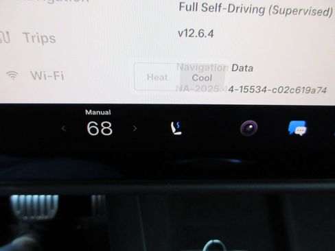 Used 2022 Tesla Model X image 14