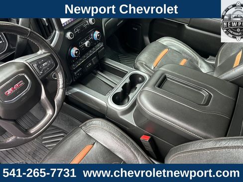 Used 2020 GMC Sierra 2500 AT4 w/ AT4 Premium Package image 11