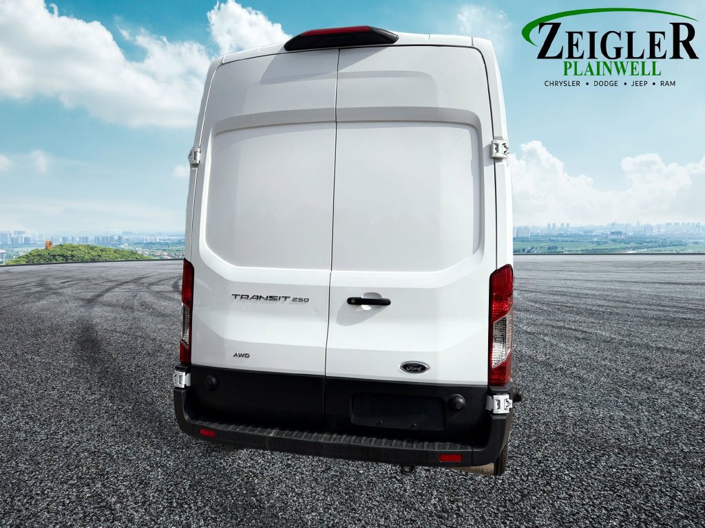 Used 2025 Ford Transit 250 148 High Roof AWD image 5