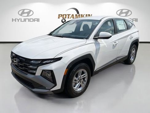 New 2026 Hyundai Tucson SE FWD image 1