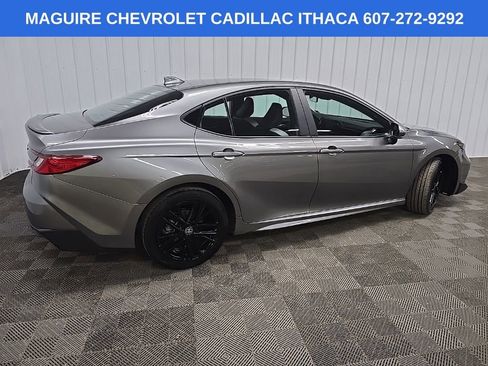 Used 2025 Toyota Camry SE w/ Convenience Package AWD/4WD image 3