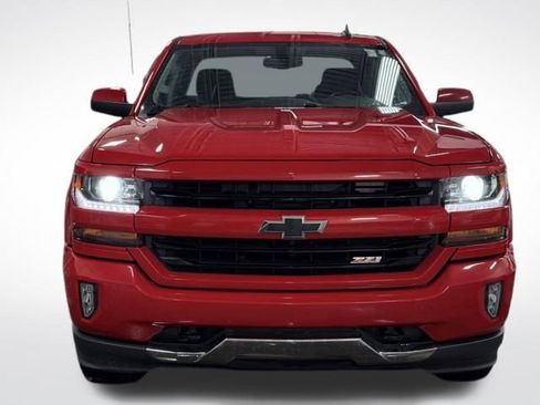 Used 2018 Chevrolet Silverado 1500 LT w/ All Star Edition AWD/4WD image 2
