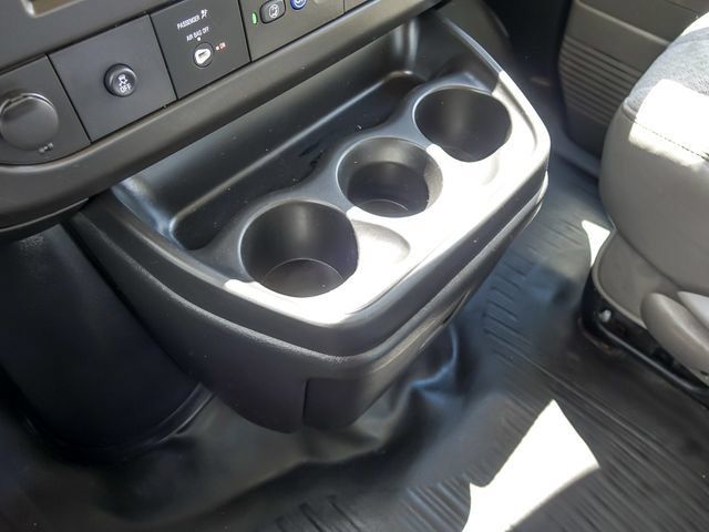 Used 2022 Chevrolet Express 3500 w/ Driver Convenience Package RWD image 15