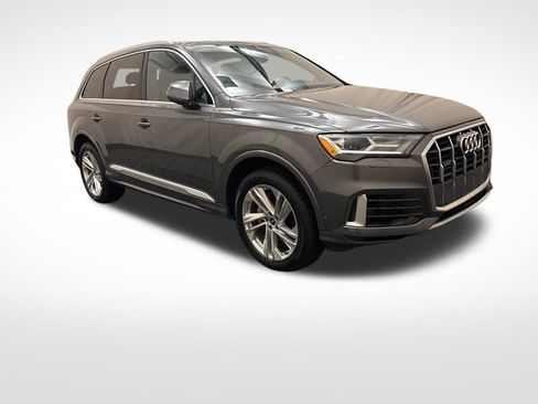 Used 2021 Audi Q7 3.0T Premium Plus image 3