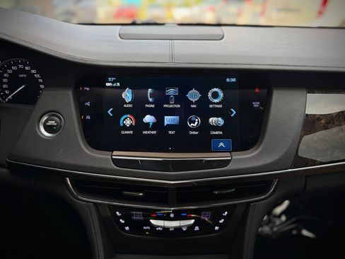Used 2018 Cadillac CT6 Luxury AWD/4WD image 13