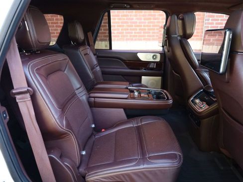 Used 2018 Lincoln Navigator Black Label w/ Cargo Package image 30