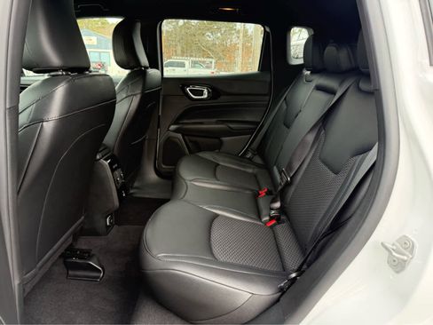 Used 2026 Jeep Compass Latitude w/ Quick Order Package 29K image 25