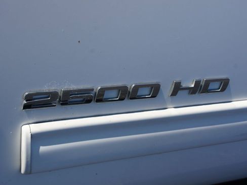 Used 2011 Chevrolet Silverado 2500 LTZ w/ LTZ Plus Package AWD/4WD image 12