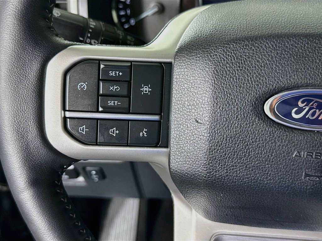 Used 2024 Ford Expedition XLT RWD image 10