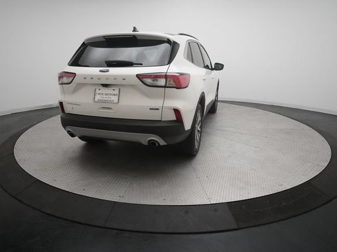Used 2021 Ford Escape Titanium AWD/4WD image 13