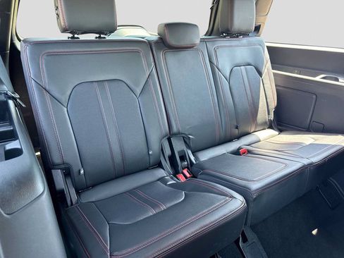 Used 2024 Ford Expedition Limited AWD/4WD image 22
