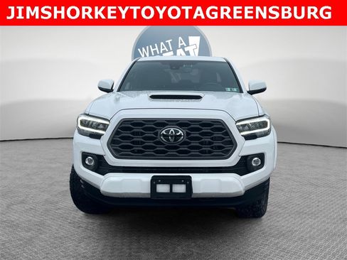 Used 2023 Toyota Tacoma TRD Sport image 9