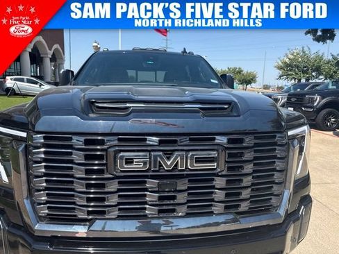 Used 2024 GMC Sierra 2500 Denali Ultimate AWD/4WD image 2