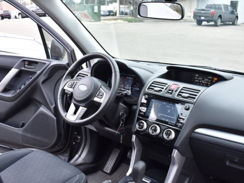 Used 2017 Subaru Forester 2.5i Premium image 31