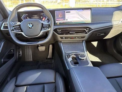Used 2025 BMW 330i Sedan w/ Premium Package RWD image 13