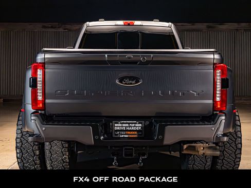 Used 2023 Ford F350 Lariat w/ FX4 Off-Road Package AWD/4WD image 7