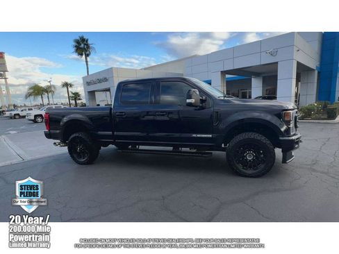 Used 2022 Ford F250 Lariat w/ Black Appearance Package image 13