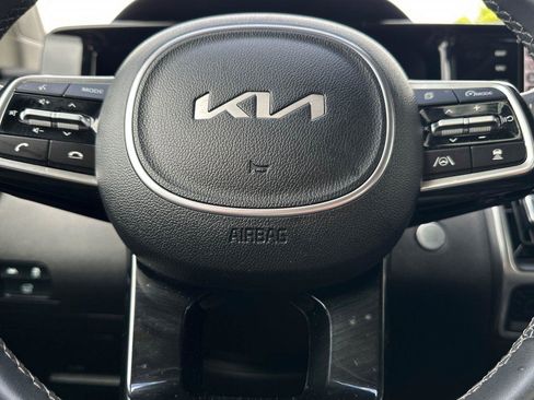 Used 2023 Kia Sorento EX w/ Panoramic Sunroof Package image 27