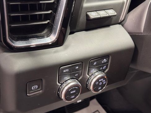 Used 2024 GMC Sierra 1500 Denali Ultimate image 17