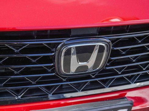 Used 2023 Honda Accord Sport image 12