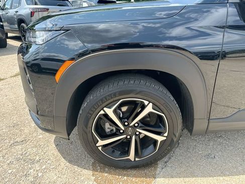 Used 2023 Chevrolet TrailBlazer RS AWD/4WD image 36