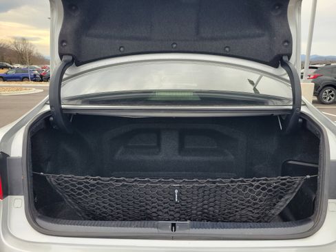 Used 2013 Lexus ES 300h image 12