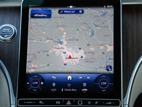 New 2025 Mercedes-Benz C 300 4MATIC Sedan image 12