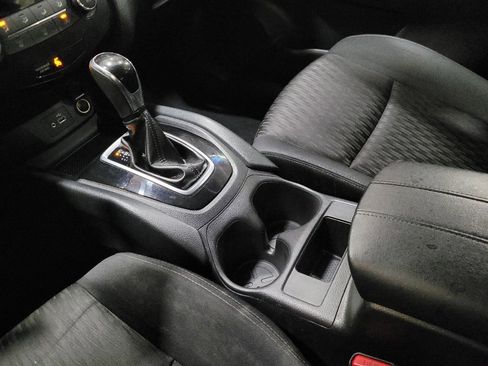 Used 2018 Nissan Rogue S FWD image 26