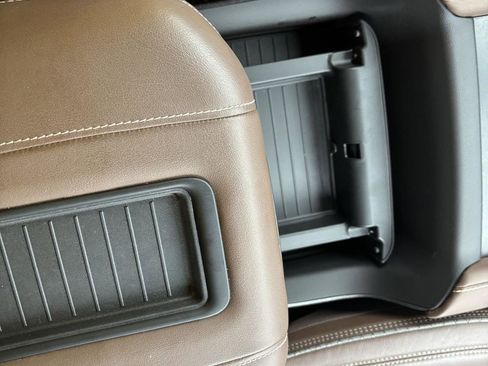 Used 2023 Chevrolet Tahoe High Country image 15