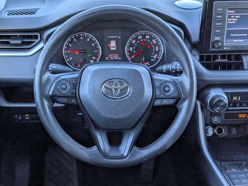 Used 2022 Toyota RAV4 XLE image 14