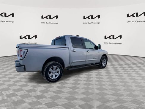 Used 2006 Nissan Titan LE w/ (T01) Tow Pkg image 8