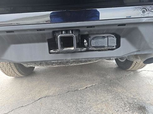 Used 2025 Ford Expedition Active image 31