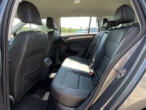 Used 2015 Volkswagen Golf SportWagen FWD image 31