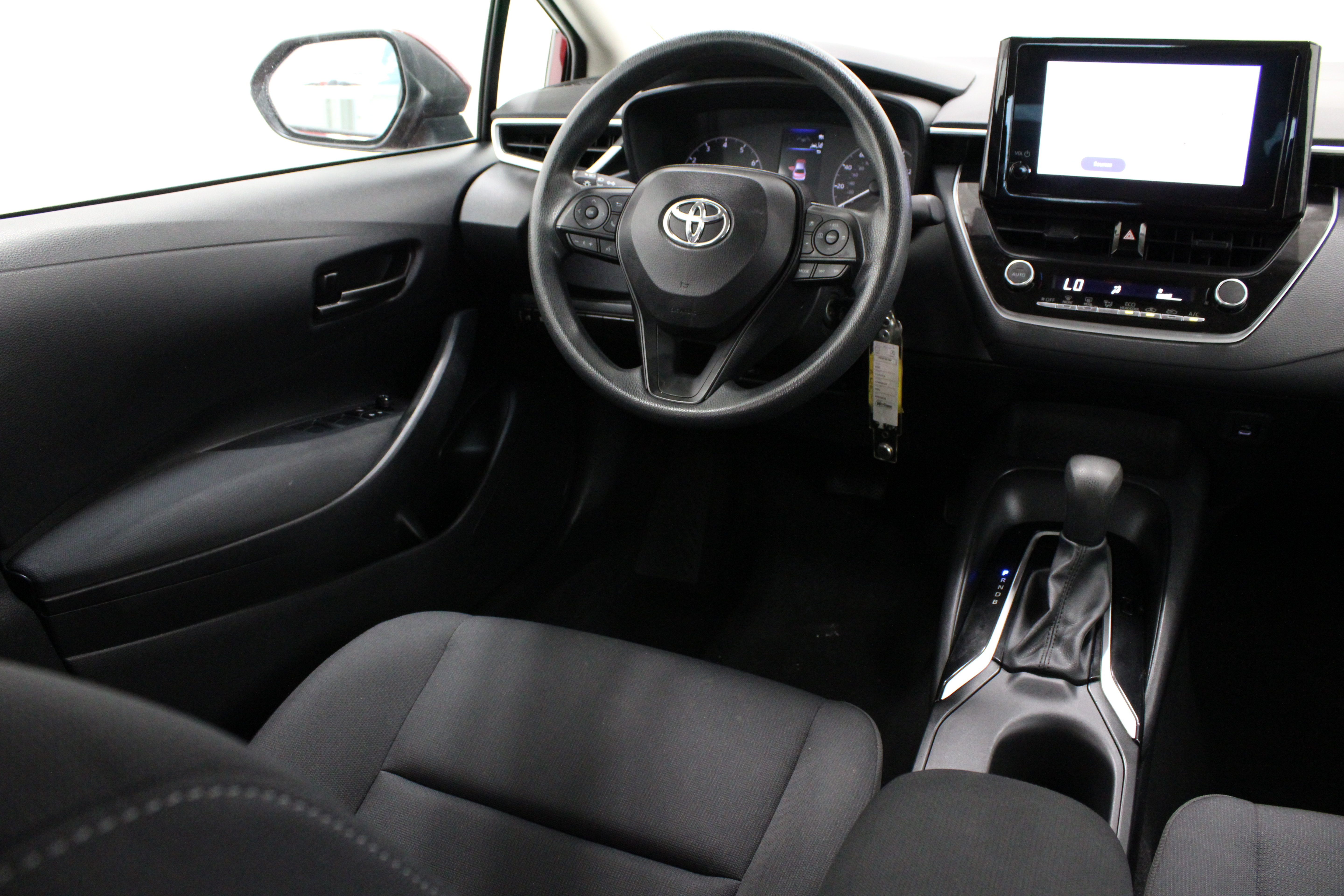 Used 2023 Toyota Corolla LE FWD image 27