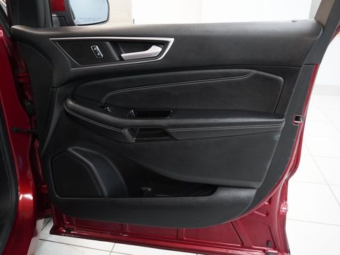 Used 2016 Ford Edge Titanium w/ Technology Package image 30
