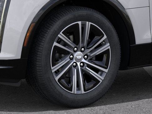 New 2025 Cadillac Lyriq Luxury image 10