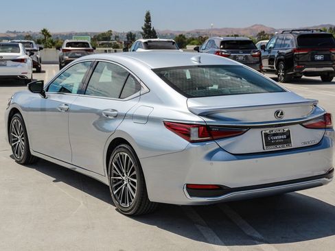 Certified 2024 Lexus ES 300h w/ Premium Package FWD image 7