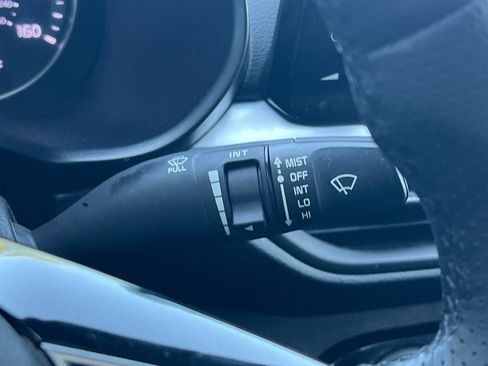 Used 2024 Kia Forte GT-Line FWD image 33