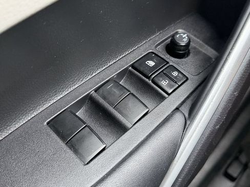 Certified 2024 Toyota Corolla Cross L FWD image 27