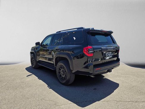 Used 2026 Toyota 4Runner TRD Off-Road Premium AWD/4WD image 5