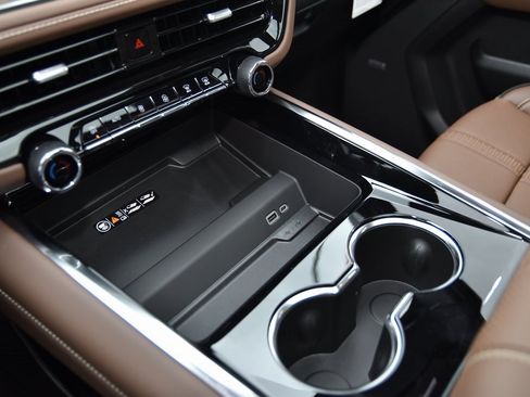 New 2026 Chevrolet Tahoe High Country image 18