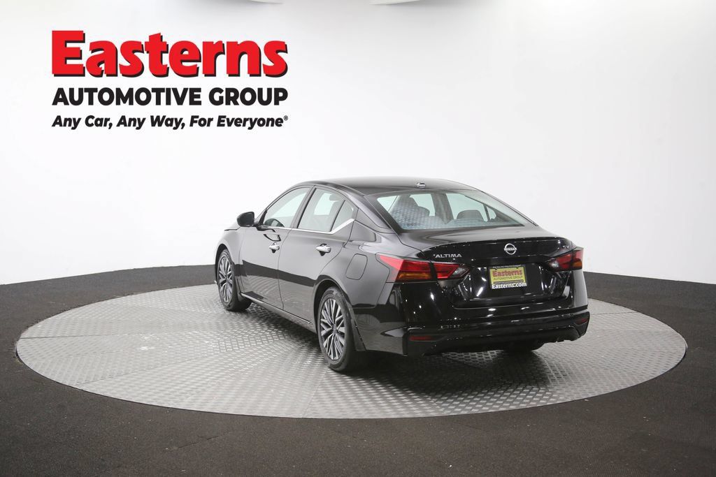 Used 2024 Nissan Altima 2.5 SV FWD image 68
