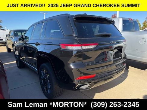 New 2025 Jeep Grand Cherokee Summit image 13