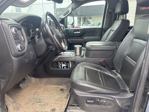 Used 2023 GMC Sierra 3500 Denali w/ Denali Ultimate Package AWD/4WD image 9