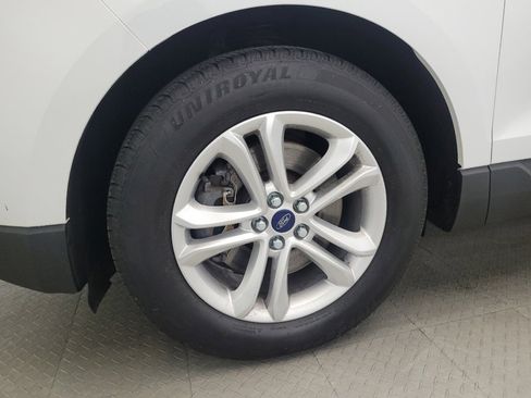 Used 2019 Ford Edge SEL AWD/4WD image 31