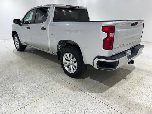 Used 2022 Chevrolet Silverado 1500 Custom RWD image 3