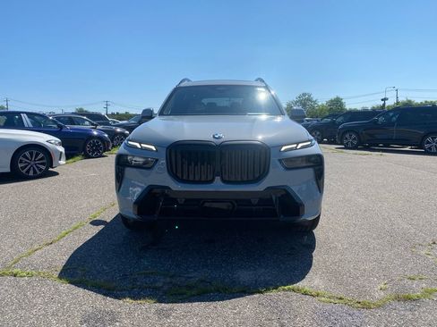 New 2027 BMW X7 xDrive40i w/ M Sport Package AWD/4WD image 2