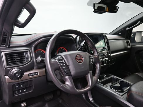 Used 2023 Nissan Titan PRO-4X w/ Pro-4x Convenience Package image 14