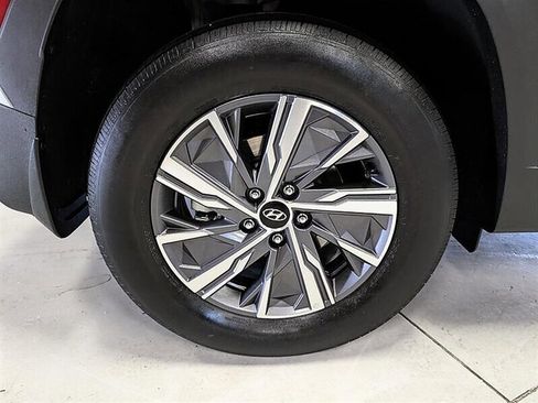 Used 2024 Hyundai Tucson Blue AWD/4WD image 13