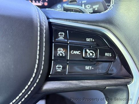 Used 2021 Jeep Grand Cherokee L Overland w/ Luxury Tech Group IV image 23